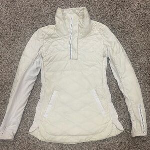 Lululemon “What The Fluff” Pullover 800 fill Goosedown size 6